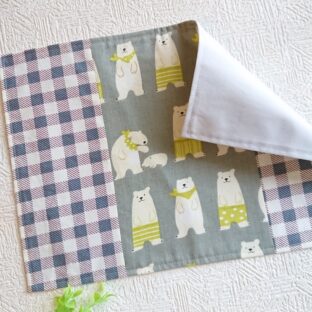 ランチョンマット　くまさん♡　３５×２５ｃｍ